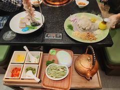 -得意咚瓜·顺德鱼生·冬瓜盅火锅