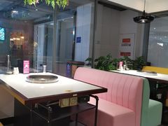 卡座-蛙太牛牛肉海鲜自助火锅(台江万达店)