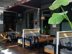 -苹果树下艺术餐厅(宋庄店)