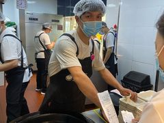 -小杨生煎(金山百联购物中心3楼店)