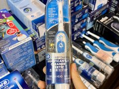 -广州周大福金融中心