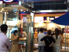 门面-DQ·蛋糕·冰淇淋(大宁国际商业广场店)