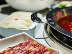 -茅草房·河畔园林火锅