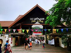 -东海岸人工湖美食村