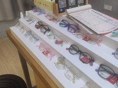 -优医视平价眼镜蔡司依视路折扣工厂店(德胜门店)