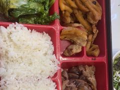 -上海浦东中心万枫酒店