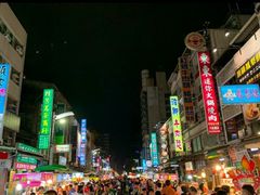 -六合夜市