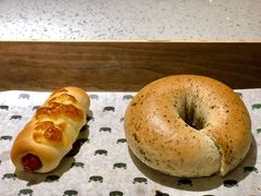芝士香肠小卷-沁屋面包店(人民东路店)