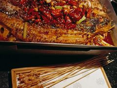 -鸣记脆皮烤鱼·海鲜烤鱼(亿合城店)