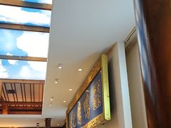 -阿瓦山寨·湘菜现炒·剁椒鱼头王(咸阳总店)