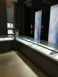 -周大福CHOW TAI FOOK(宝山苏宁易购店)