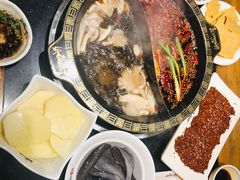 -纸盐河码头火锅(十八梯店)