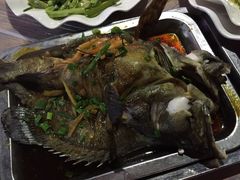 -覃记海鲜美食餐厅