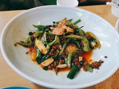 -渝信川菜 · 川味家常菜(财富购物中心店)