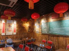 -酱肉小酒馆(梅陇店)