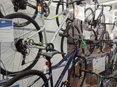-迪卡侬(大英山店)