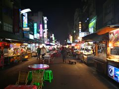 -六合夜市
