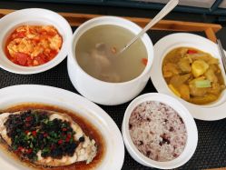 -臻康乃馨月子中心(集美店)