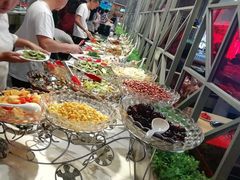 -鑫海汇海鲜烤肉火锅自助(七彩城店)