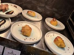 -雍容荟帝王蟹活龙虾展台自助(IFS黑金店)