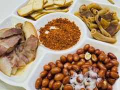 -土连锅·现熬养生汤锅(梁家巷店)