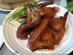 -御花园·粤菜·海鲜火锅(中山公园店)