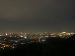 -鬼笑石后山停车场