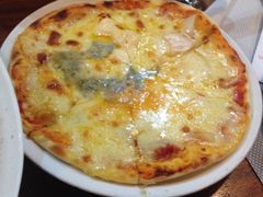 4种芝士披萨-BISTROFIORE美伊娜(伊犁南路店)