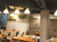 -帽帽家只卖生蚝·烧烤(沙湖路店)