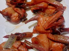 招牌烤乳鸽-石岐佬中山菜馆(张溪店)
