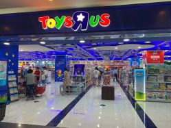 -玩具反斗城(正大广场店)