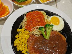 -汤姆家的牛排意面披萨(新城市广场店)