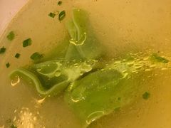 刀鱼馄饨-新镇江酒家(南京西路店)