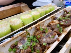 -胡须哥网红竹筒菜