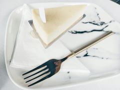 -UNI UNI(环亚凯瑟琳店)