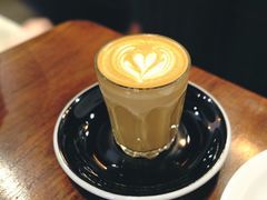 Flat&nbsp;white-black rainbow coffee