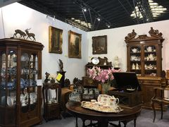 -东浩兰生上海世博展览馆