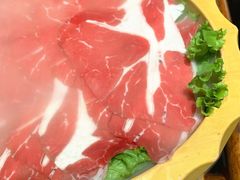 -老牌坊云南鱼豆花火锅(爱建店)