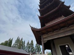 -吴兴寺