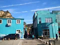 -百里峡七彩艺术小镇