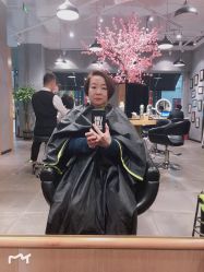 点击看大图 -时尚殿堂明星门店