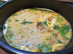 -银米·云南传统过桥米线(双廊黑金冠店)
