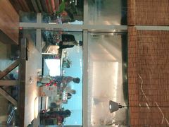 -蜜桃餐厅·伴山(湖滨商业街店)