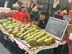 -曼阁市场水果批发市场
