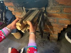 -鱼窝棚柴火铁锅炖(富山屯店)