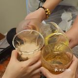 友家小聚，祝贺新婚