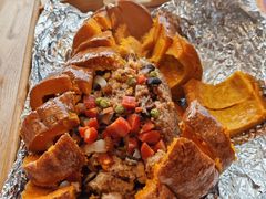 -嫩芽 ·地道重庆菜(十八梯露台夜景店)