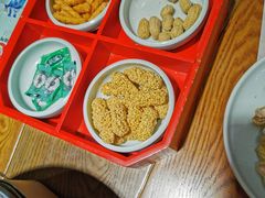 -黄泥岗·地道湖北菜(奥特莱斯店)