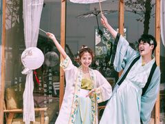 -爱我旅拍婚纱摄影(大理店)