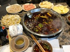 -肖肖酸萝卜鱼火锅(总店)